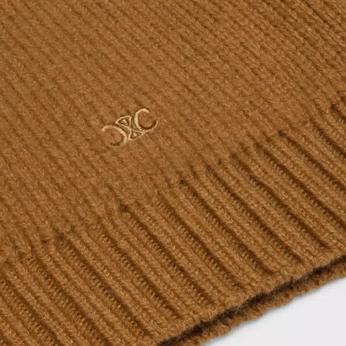 V-Neck Sweater in Cashmere V-Neck Sweater in Cashmere
