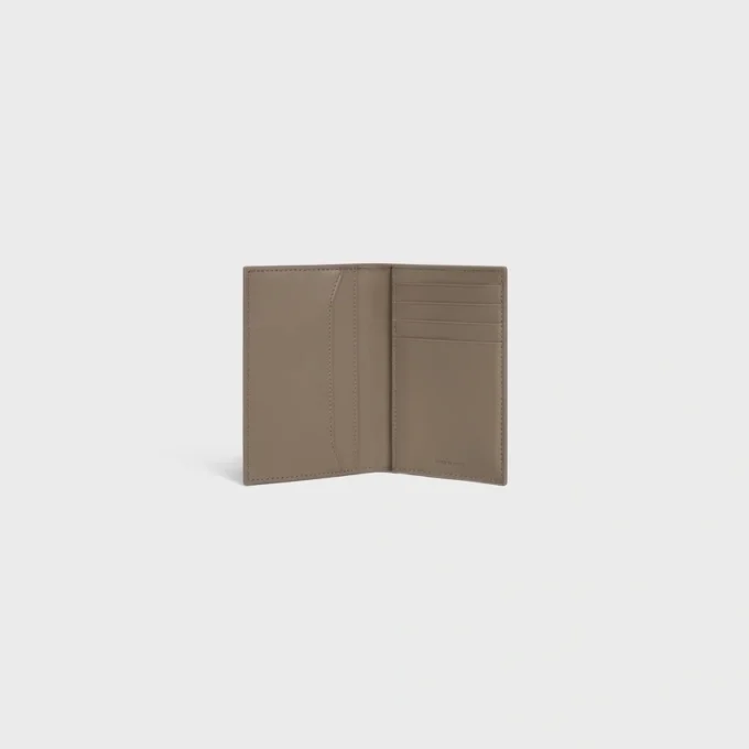 Vertical Card Holder in Grained Calfskin Vertical Card Holder in Grained Calfskin