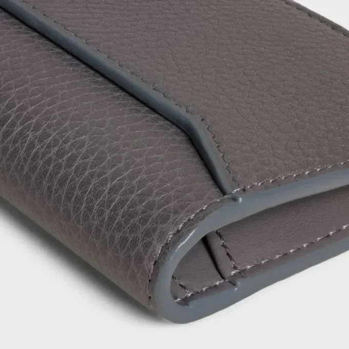 Vertical Card Holder in Grained Calfskin Vertical Card Holder in Grained Calfskin