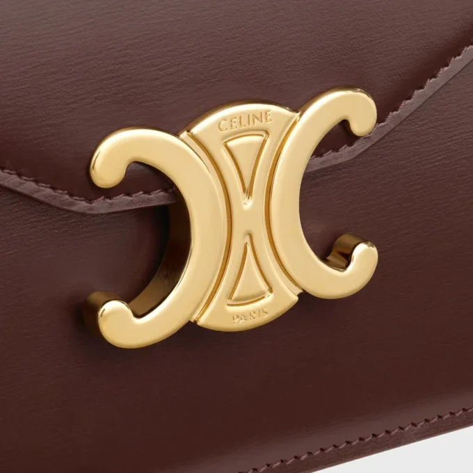 Wallet on Chain Margo in Shiny Calfskin Wallet on Chain Margo in Shiny Calfskin