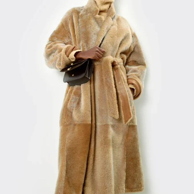 Wrapped Coat in Lamb Shearling Wrapped Coat in Lamb Shearling