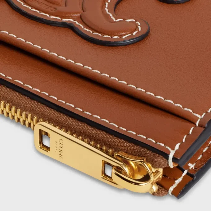 Zipped Card Holder Cuir Triomphe in Smooth Lambskin Zipped Card Holder Cuir Triomphe in Smooth Lambskin