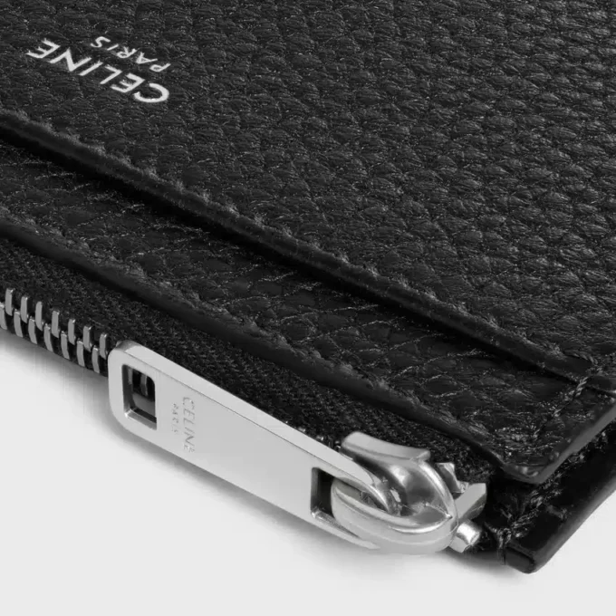 Zipped Card Holder in Grained Calfskin Zipped Card Holder in Grained Calfskin